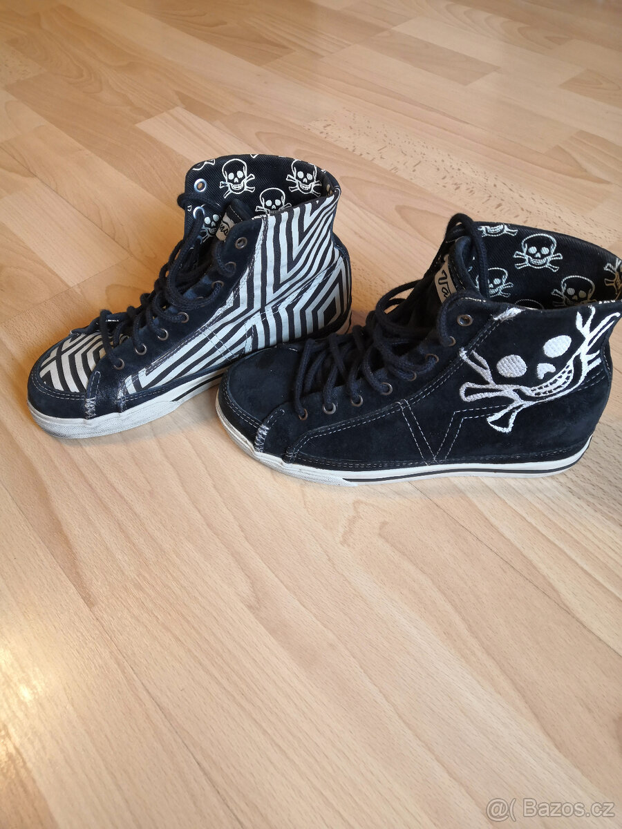 Vans kotníkové boty,tenisky vel 36, 22,5cm.