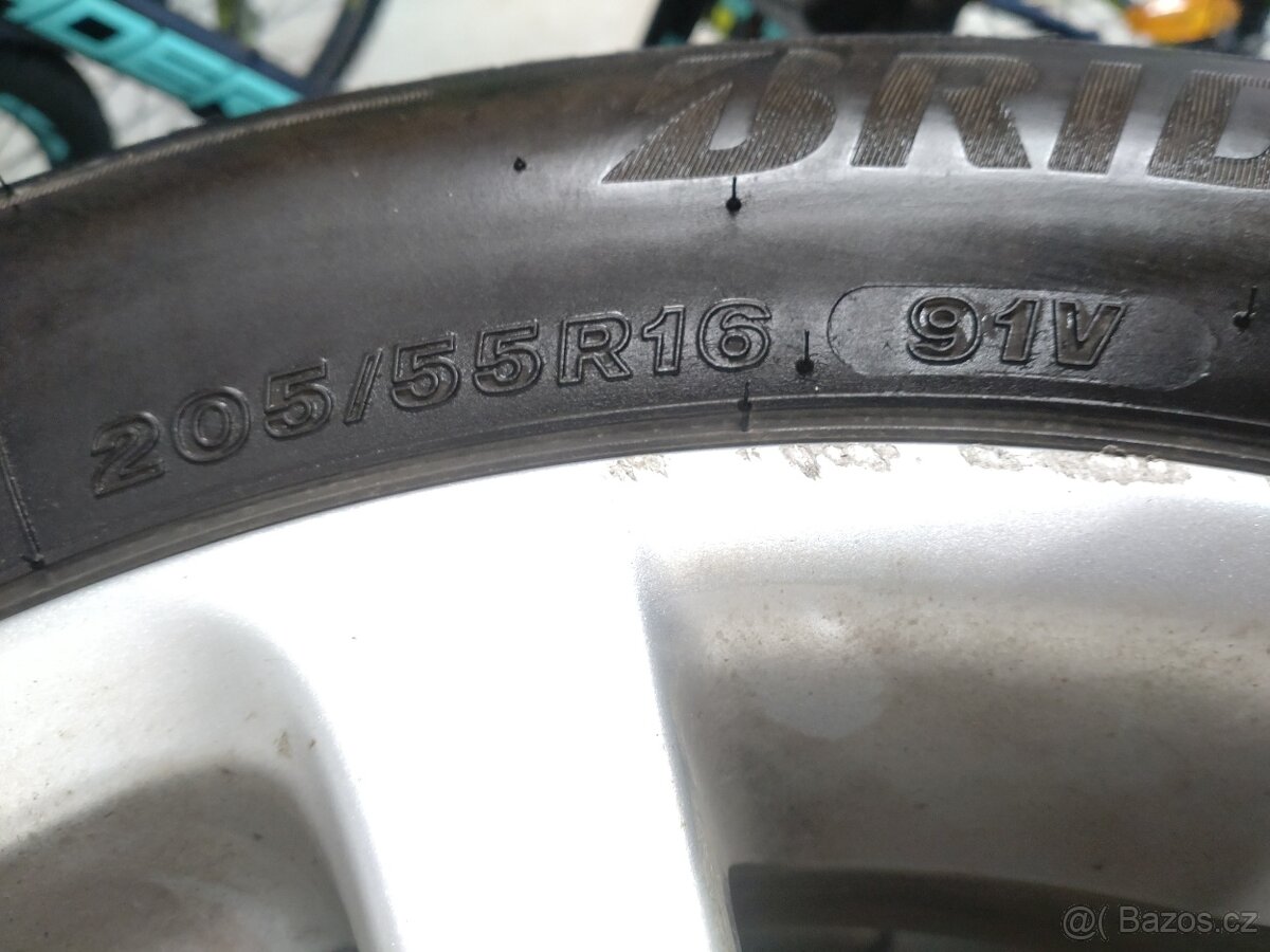 Bridgestone Turanza T005