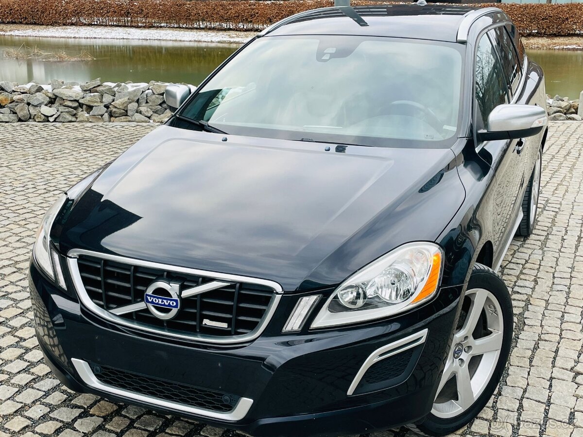 Volvo XC60 2.0 5VALEC MANUÁL R-DESIGN 2WD SERVISKA