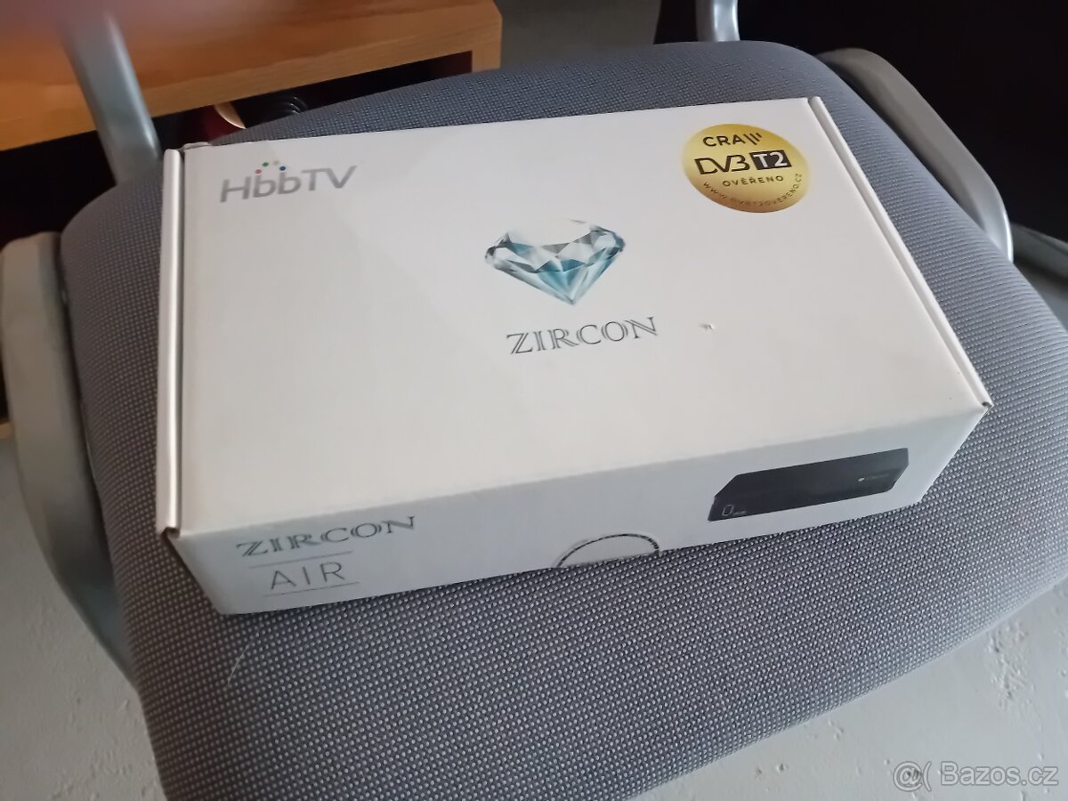 Set-top box Zircon AIR T2 s HbbTV černý