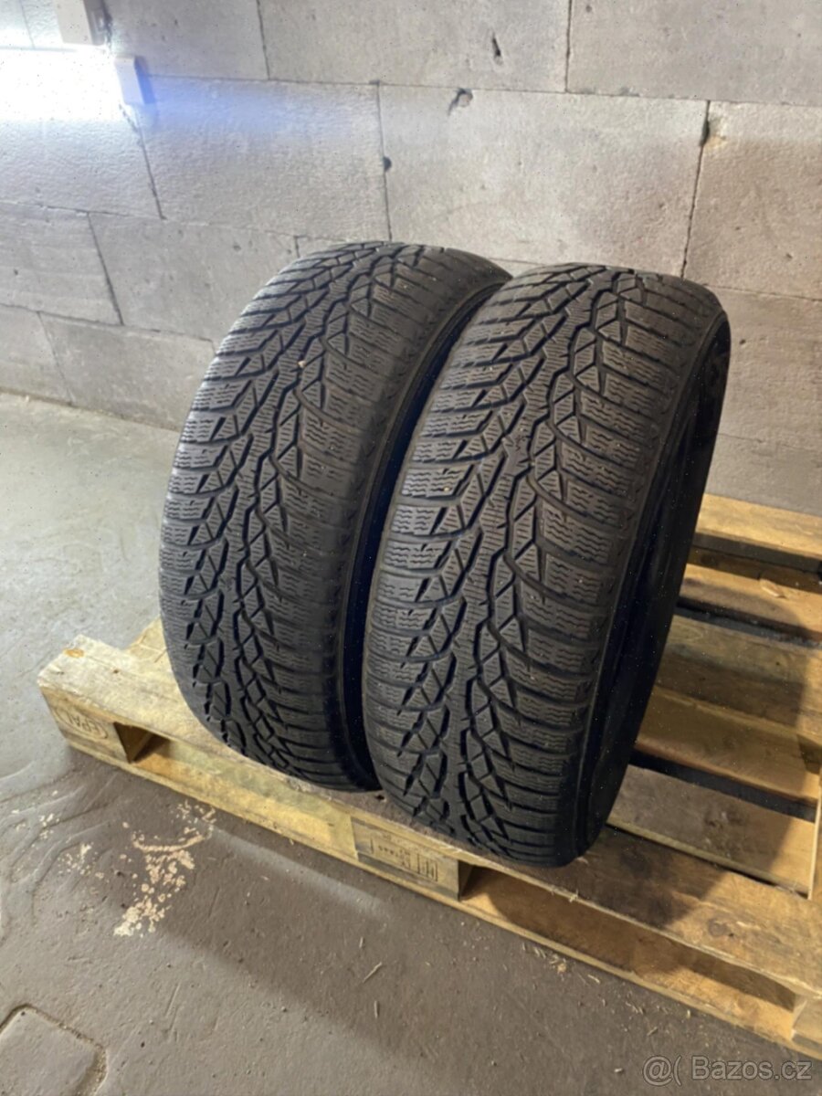 Zimní pneu 215/55 R17 98H Nokian 5-5,5mm