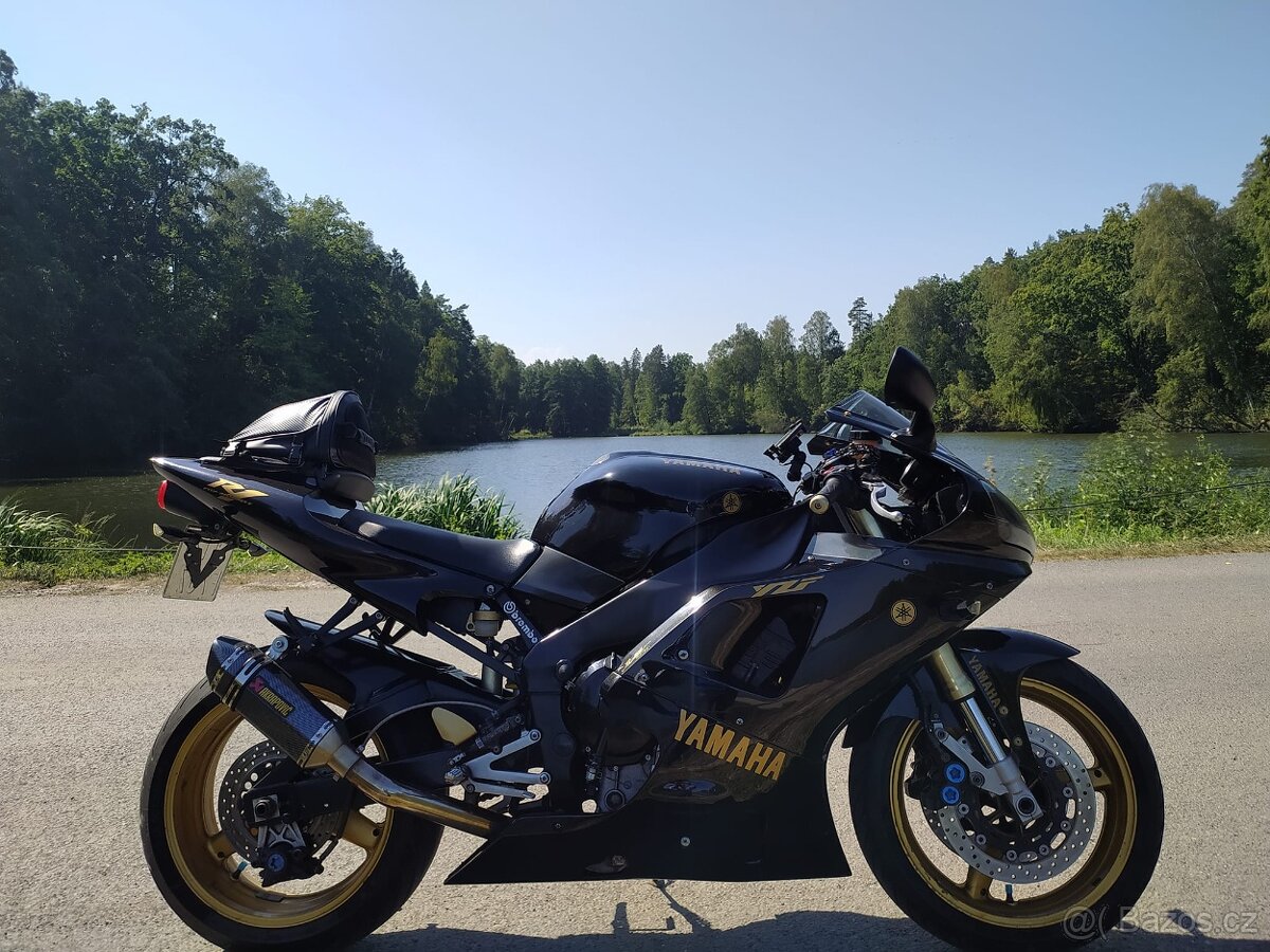 Yamaha R1