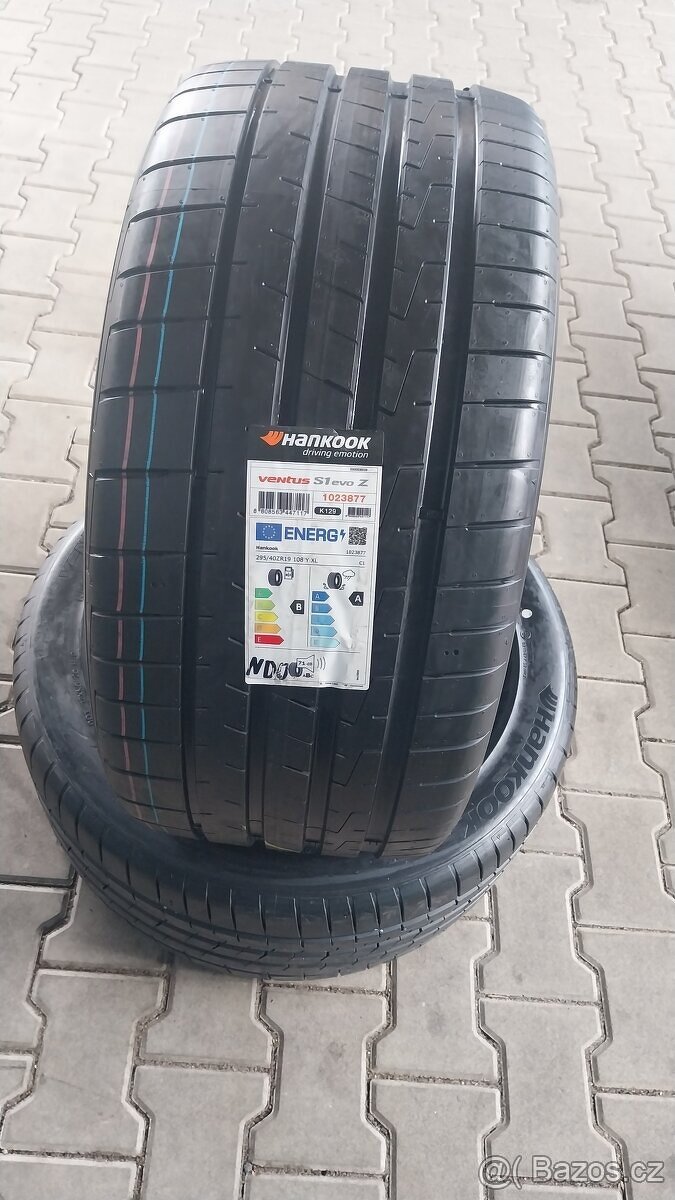 Letní pneu Hankook 295/40R19 NOVÉ