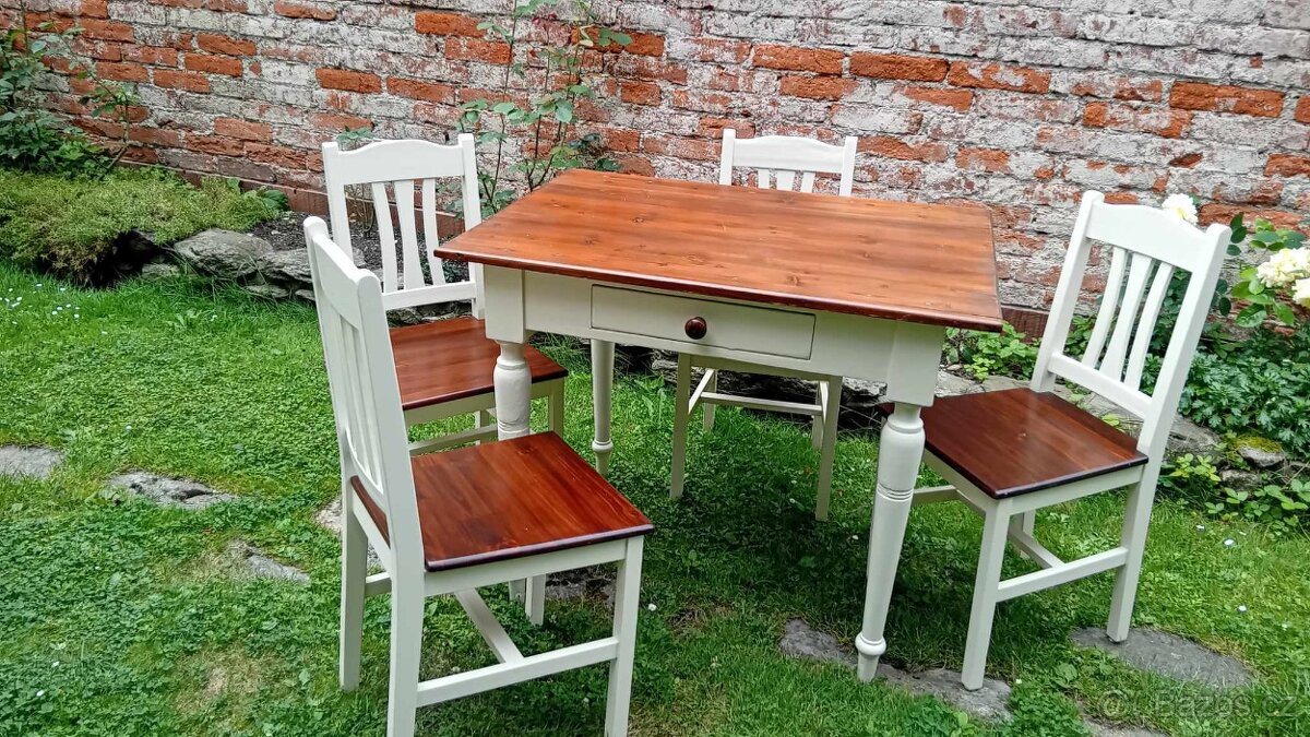 Kuchyňský stůl a židle