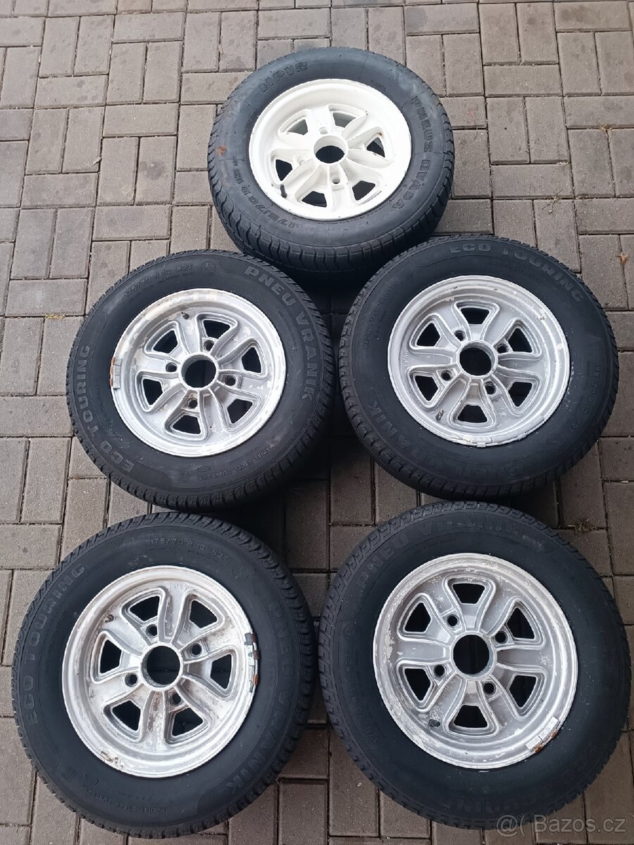 Alu kola Škoda 4x130 R13 Kopretiny