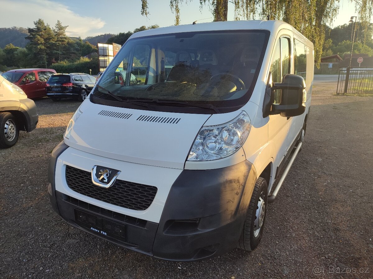 Peugeot Boxer 2.2 HDi L2H1 6míst zimní pneu