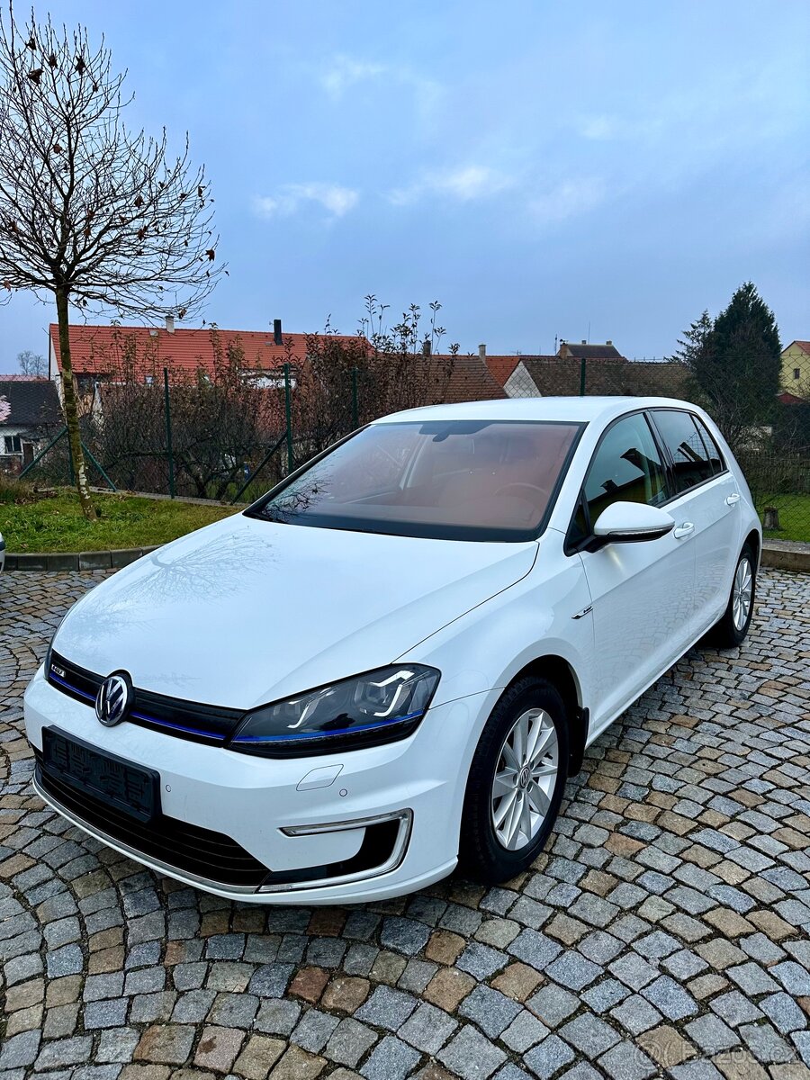 VW E-Golf Sleva