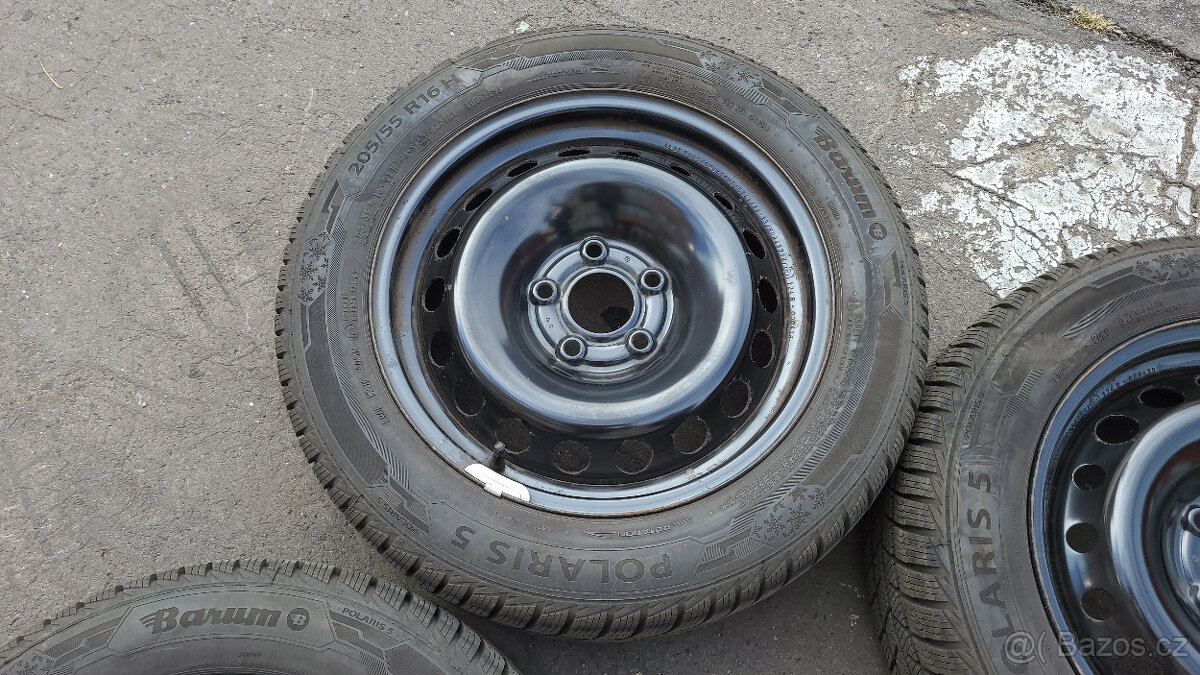 Téměř NOVÁ zimní kola 16" 5x114,3 Renault Megane IV.