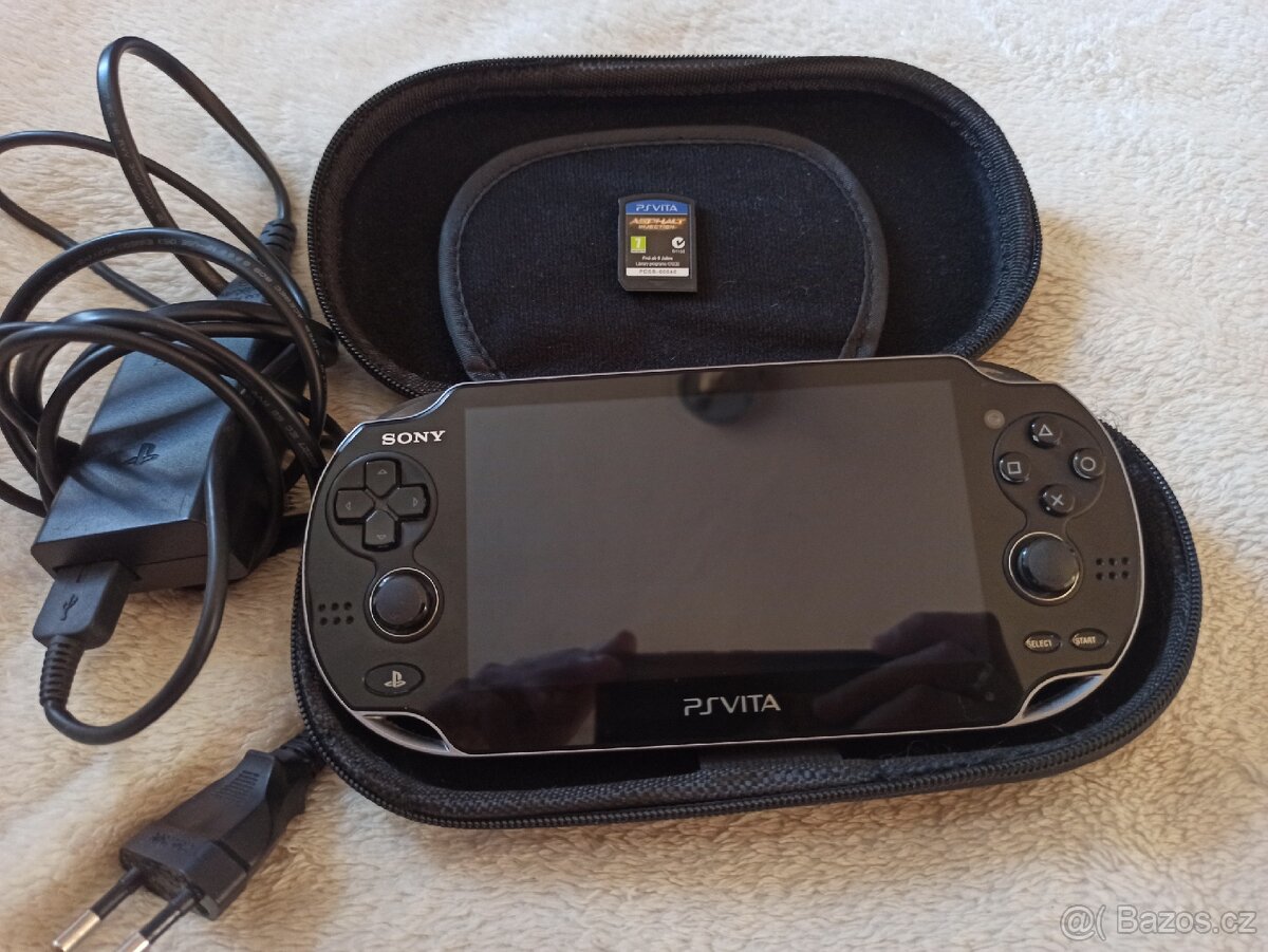PS PlayStation Vita + Hra