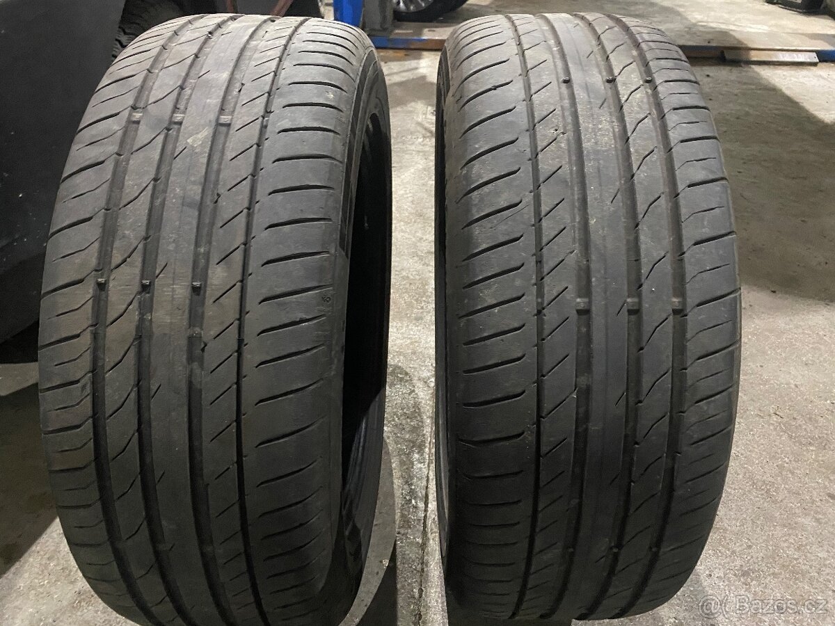 Letni pneu 236/55/r19