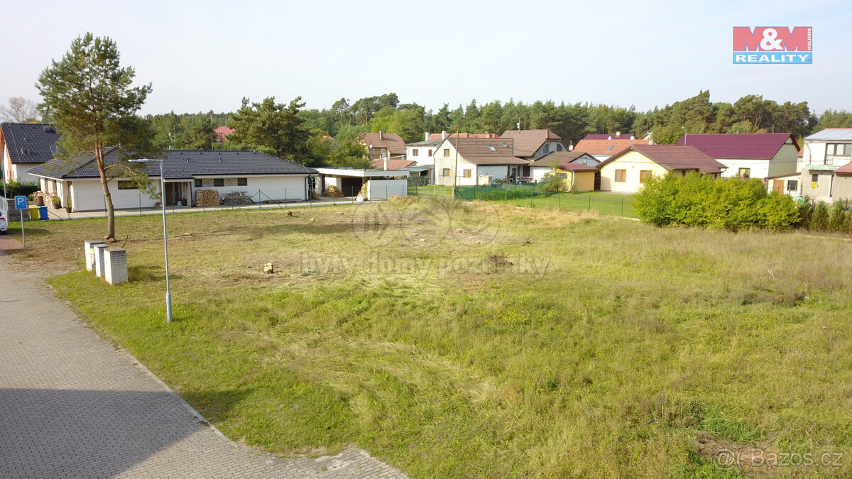 Prodej pozemku k bydlení, 924 m², Zvěřínek, ul. V průhonu