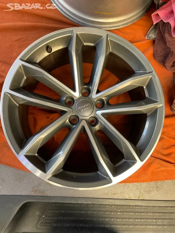 Originální disk Audi A5/S5 R18 č.2