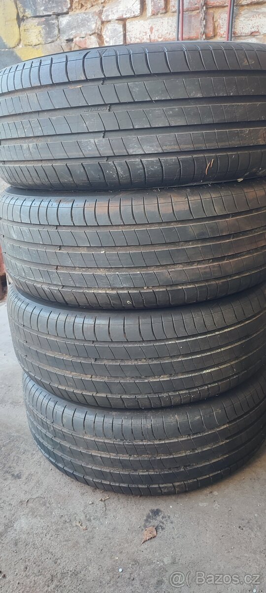 Michelin primacy 4  195/55/16 letní pneu.