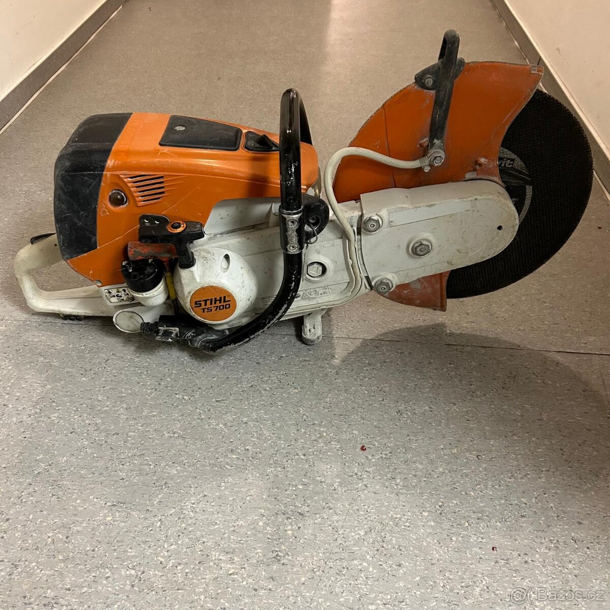 Rozbrušovací stroj STIHL TS 700