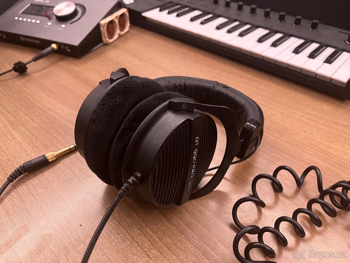 beyerdynamic DT 990 PRO 250ohm