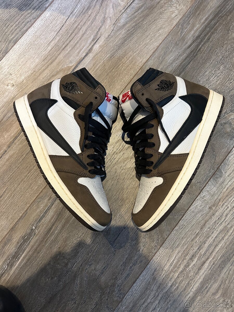 Jordan 1 high Travis Scott