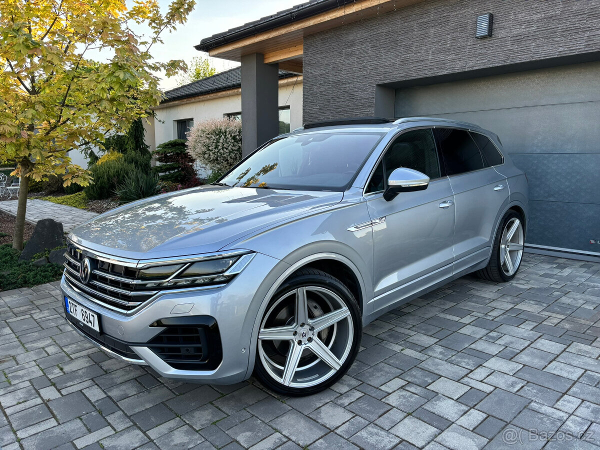 VW Touareg 3.0tdi 210kw 8st aut, R-line, Matrix, Panorama