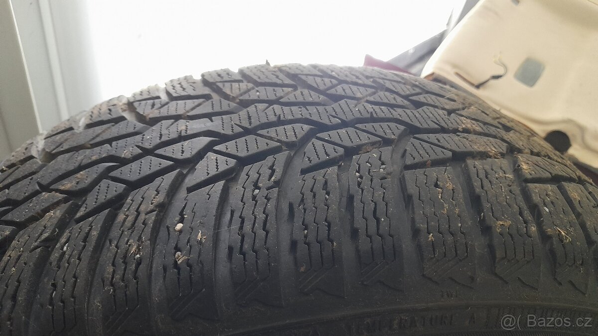 Pneu 215/60 R 16 m+s