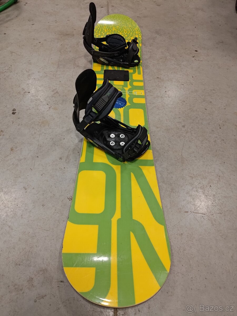 Snowboard NANO 167 cm + boty Rossignol