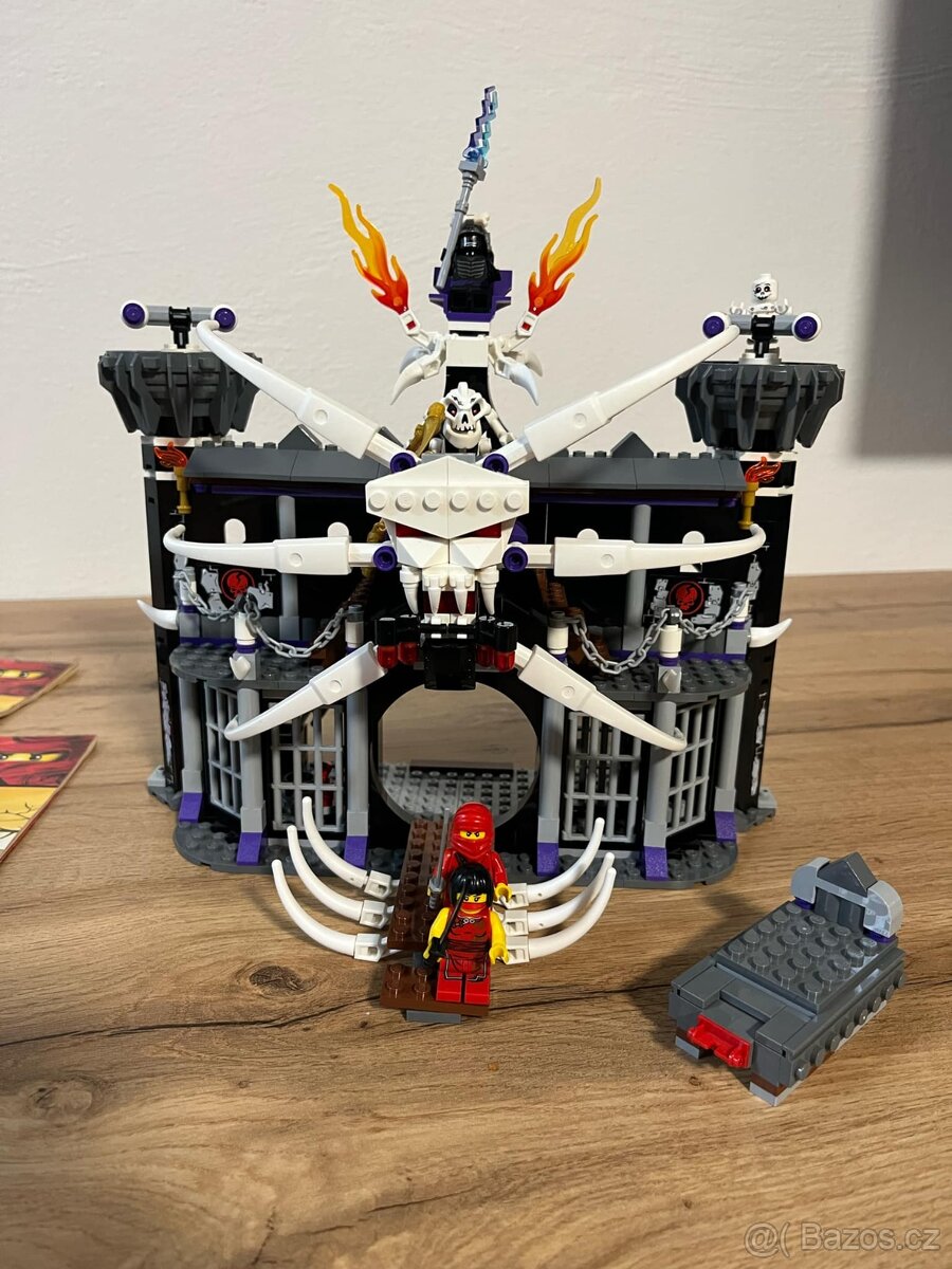 Lego Ninjago: Garmadonova Temná Pevnost: 2505