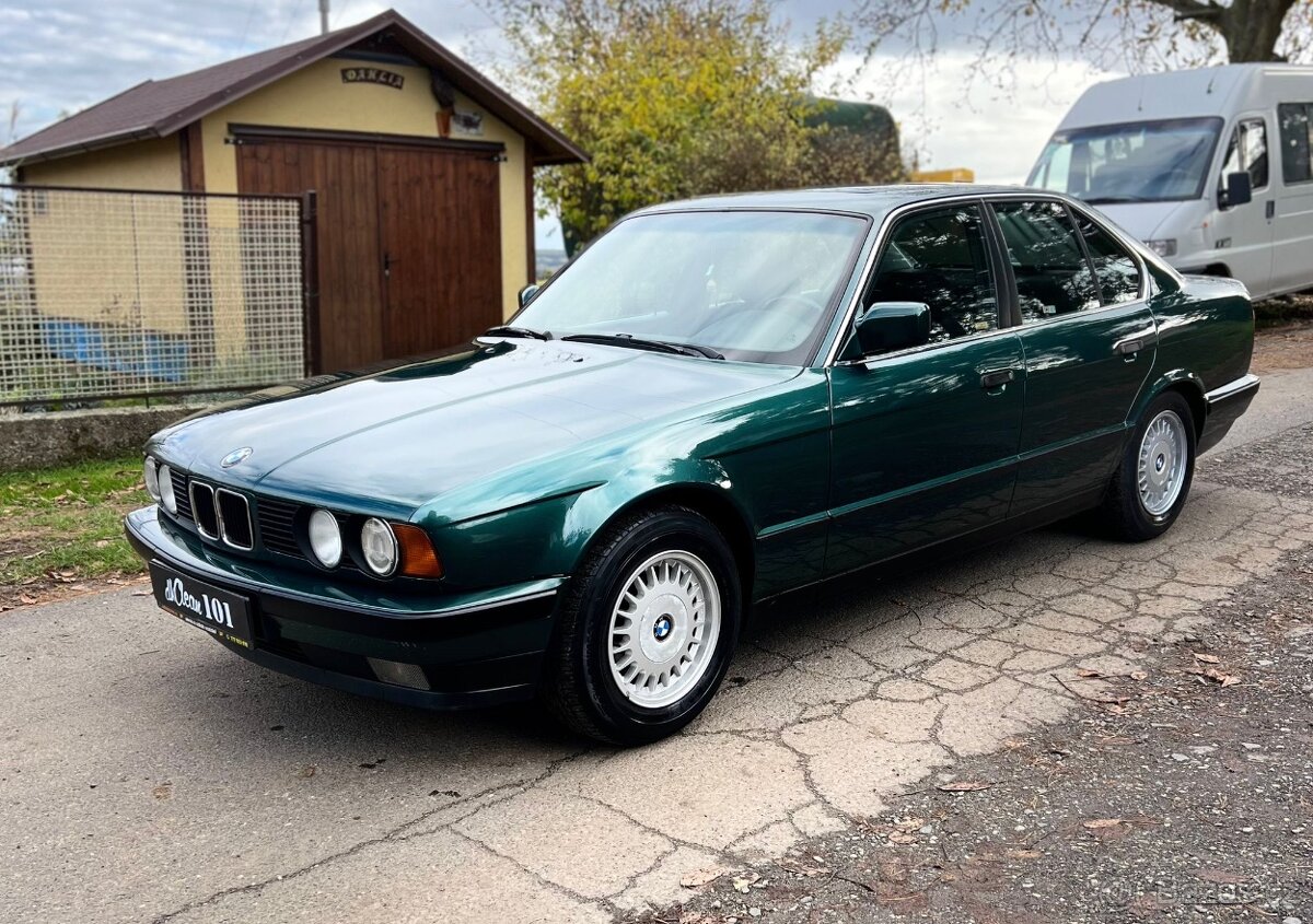 BMW e34 525i bezvanos, VETERÁN, 100% bez koroze, 142tis km