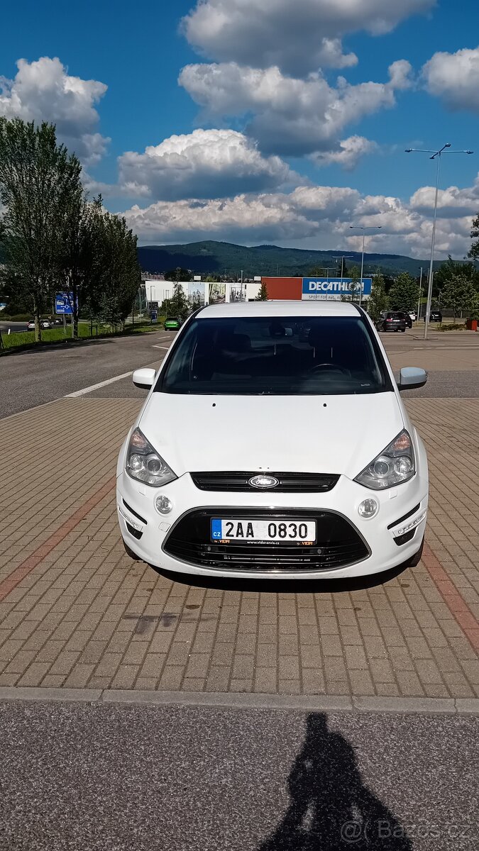 Ford S-max 2.0 TDCi 103kw Automat 5míst