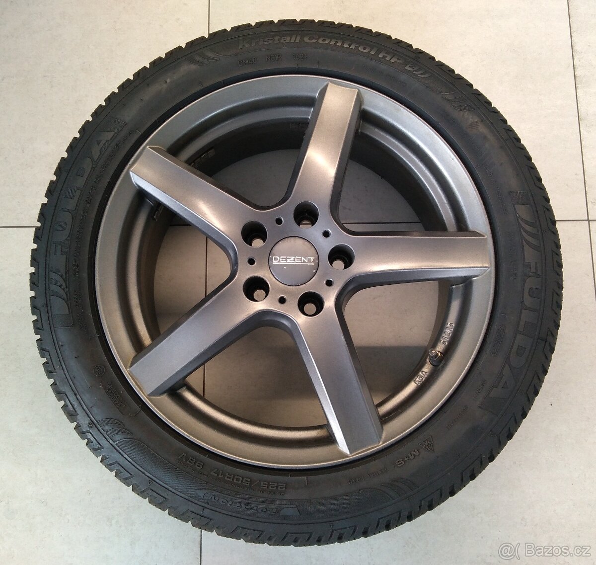 Dezent allu kola 7Jx17 M+S pneu Fulda 225/55/R17