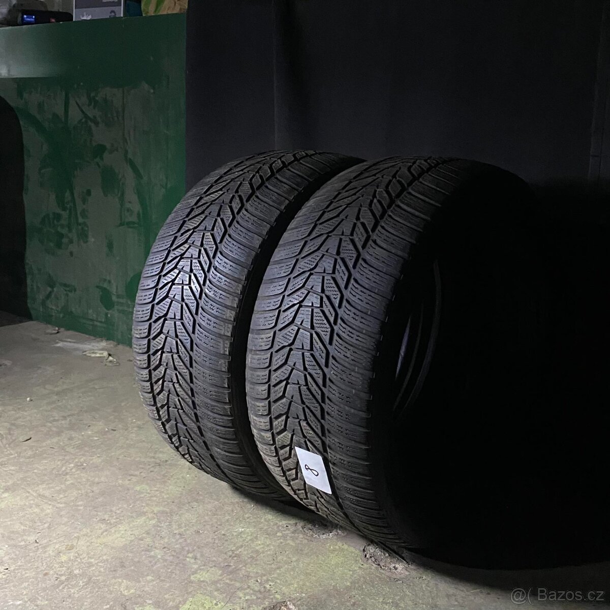 Zimní pneu 255/40 R19 100V Hankook 5mm