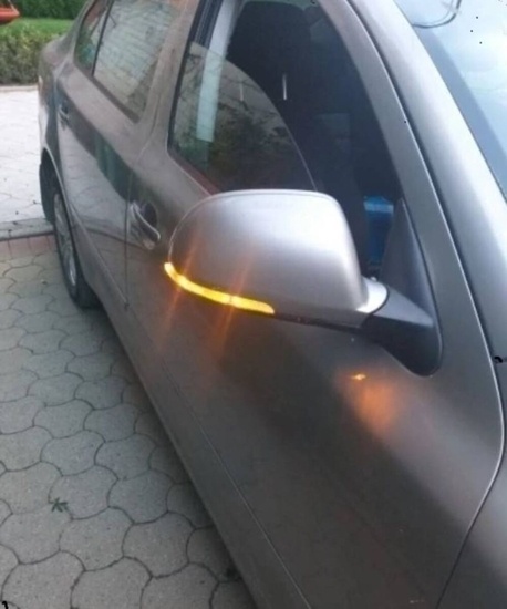 LED smerovka do spetného zrcadka OCTAVIA SUPERB PASSAT