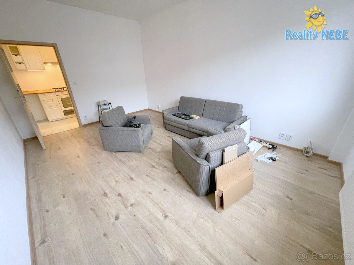 Pronájem bytu 2+1 55m2 balkon Za Zelenou Liškou Praha 4 Pank