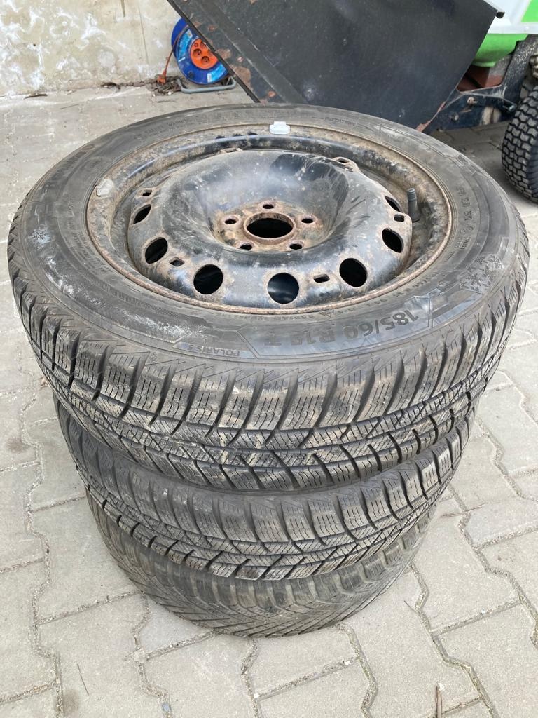 celá kola 185/60 R15 (pneu + plechové disky)