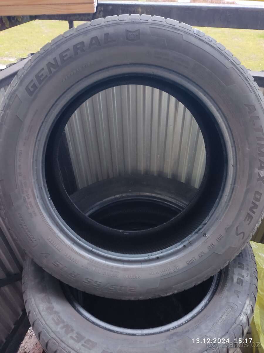 Pneumatiky General 205/55 r16 v