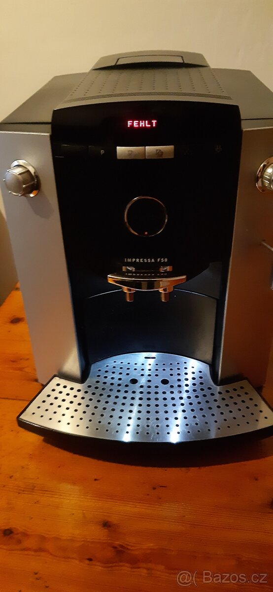 KÁVOVAR ESPRESSO JURA IMPRESSA F50