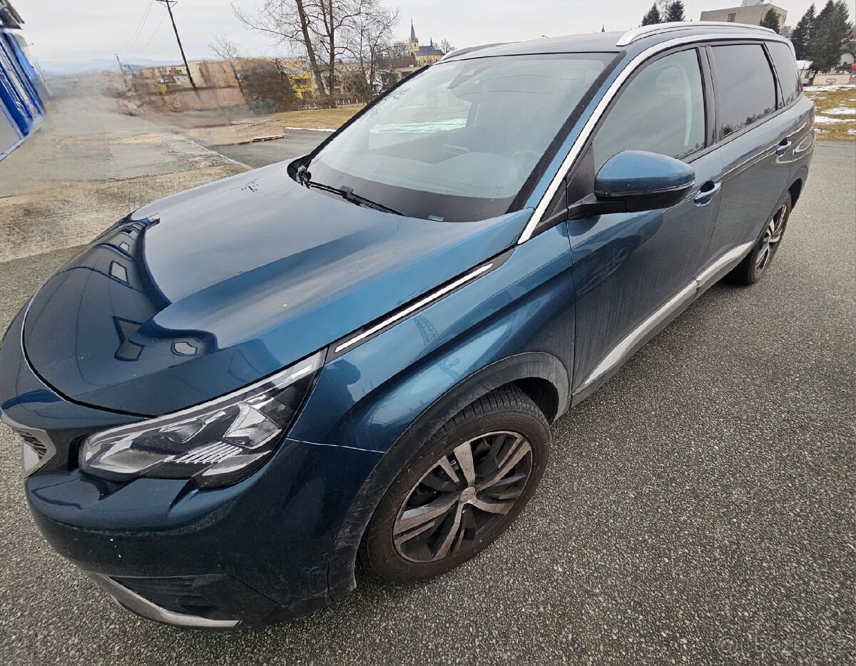 Peugeot 5008 II