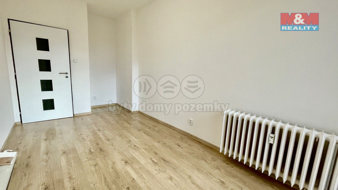 Pronájem bytu 1+kk, 18 m², Třinec, ul. Beskydská