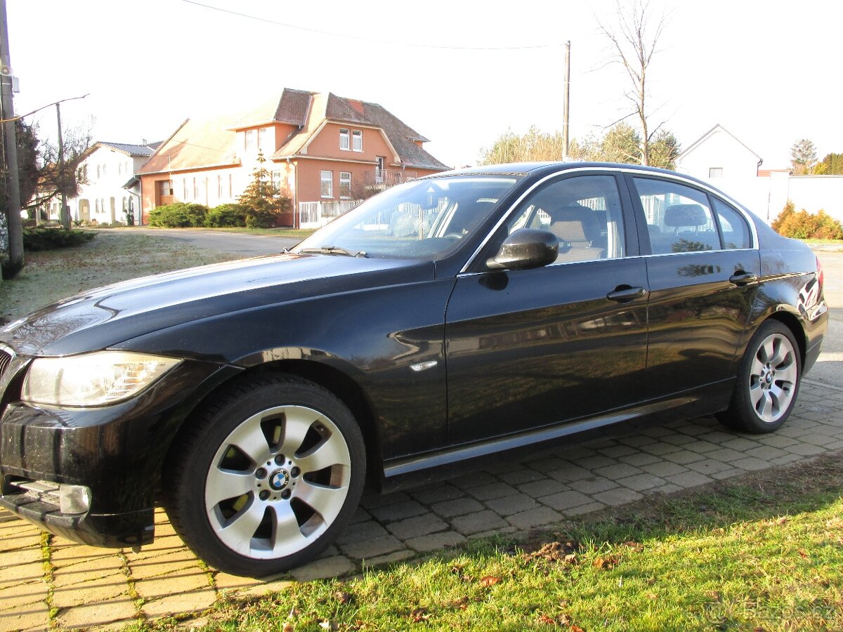 BMW 320i E90 Facelift