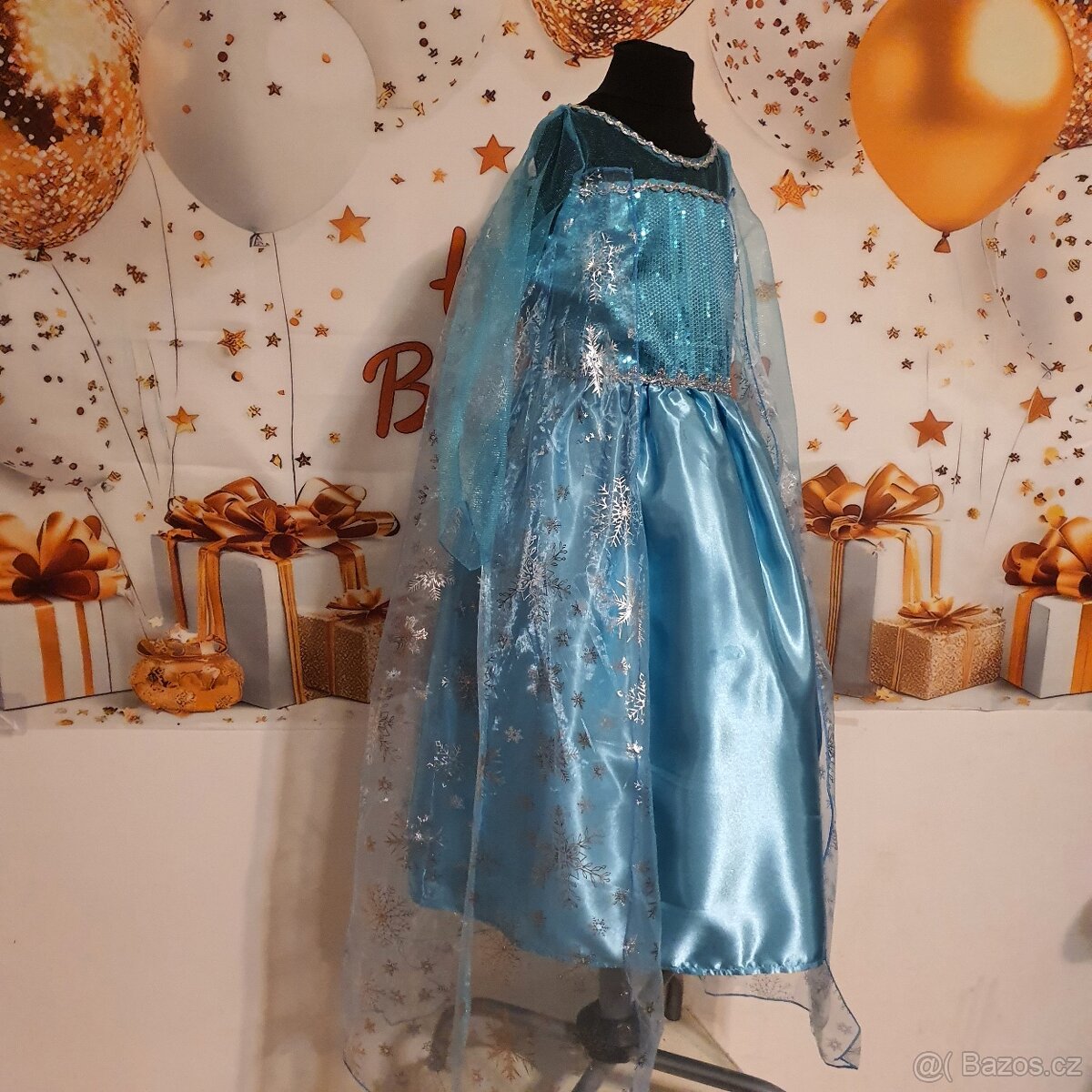 Šaty pro princezny z pohádky Frozen