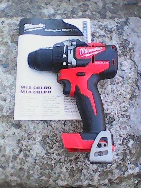 milwaukee m18 cblpd 60Nm aku vrtačka s priklepem