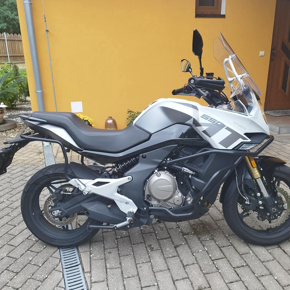 CF MOTO 650MT Premium