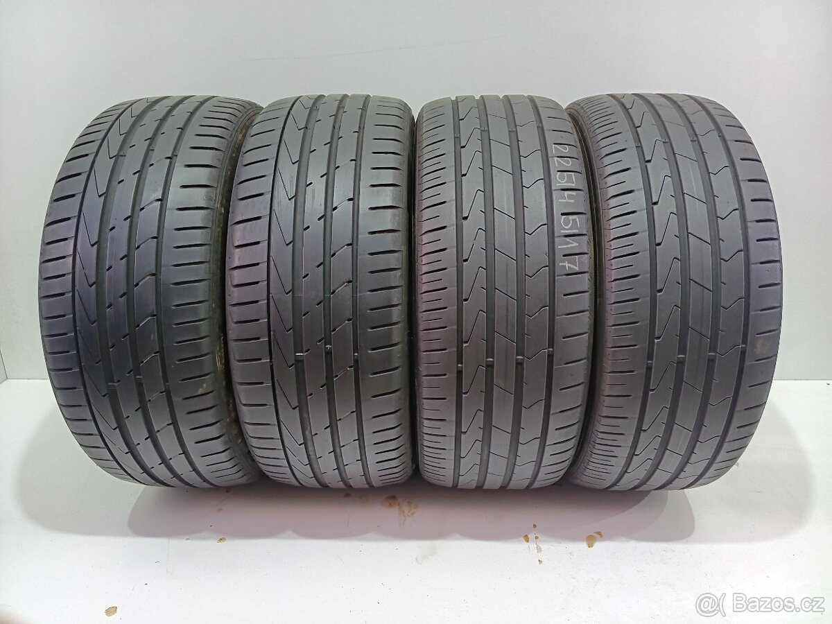 Letní pneu 225/45/17 Hankook