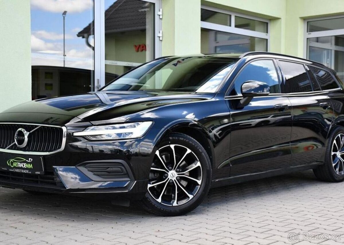 Volvo V60 2.0 T4 140kW MOMENTUM LED ČR