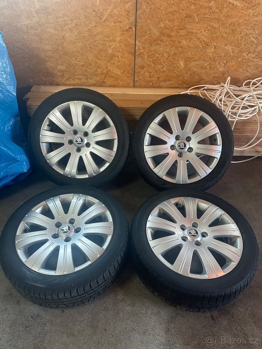 ALU Kola ŠKODA 5x112 R17 FLASH Zimní pneu 205/50/17