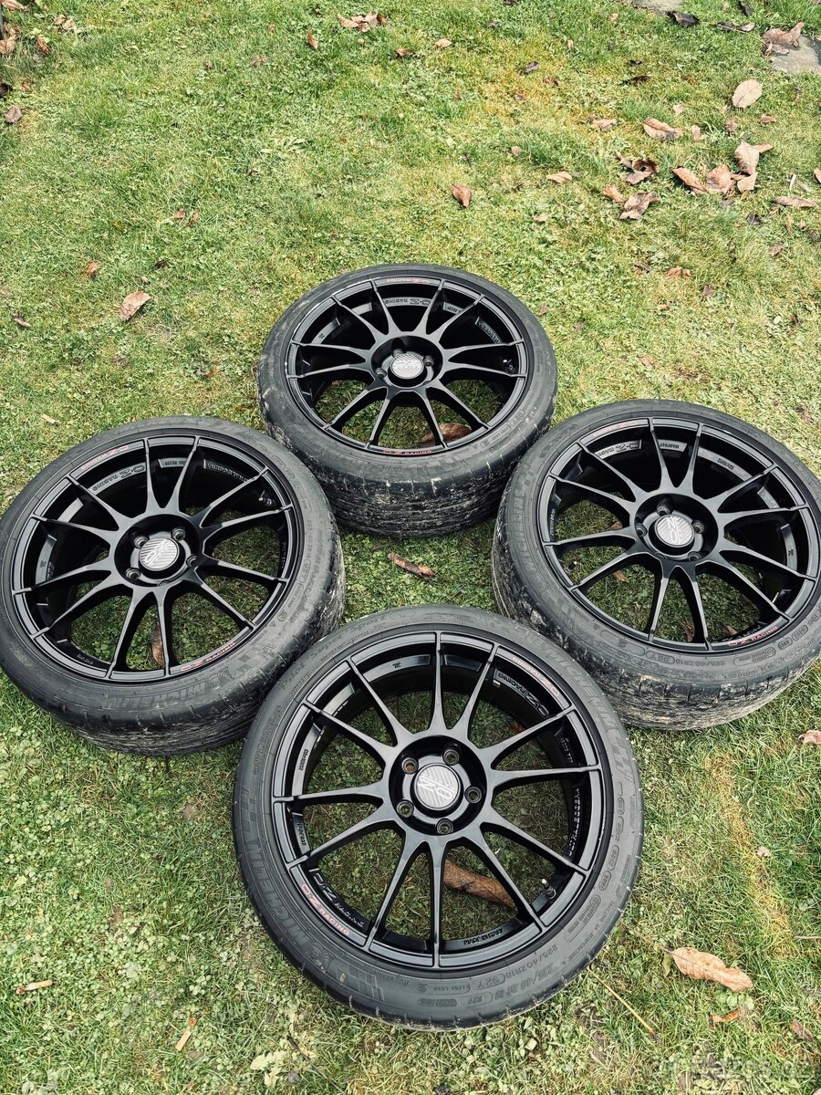 OZ Ultraleggera 5x112 r18 ET45 8J