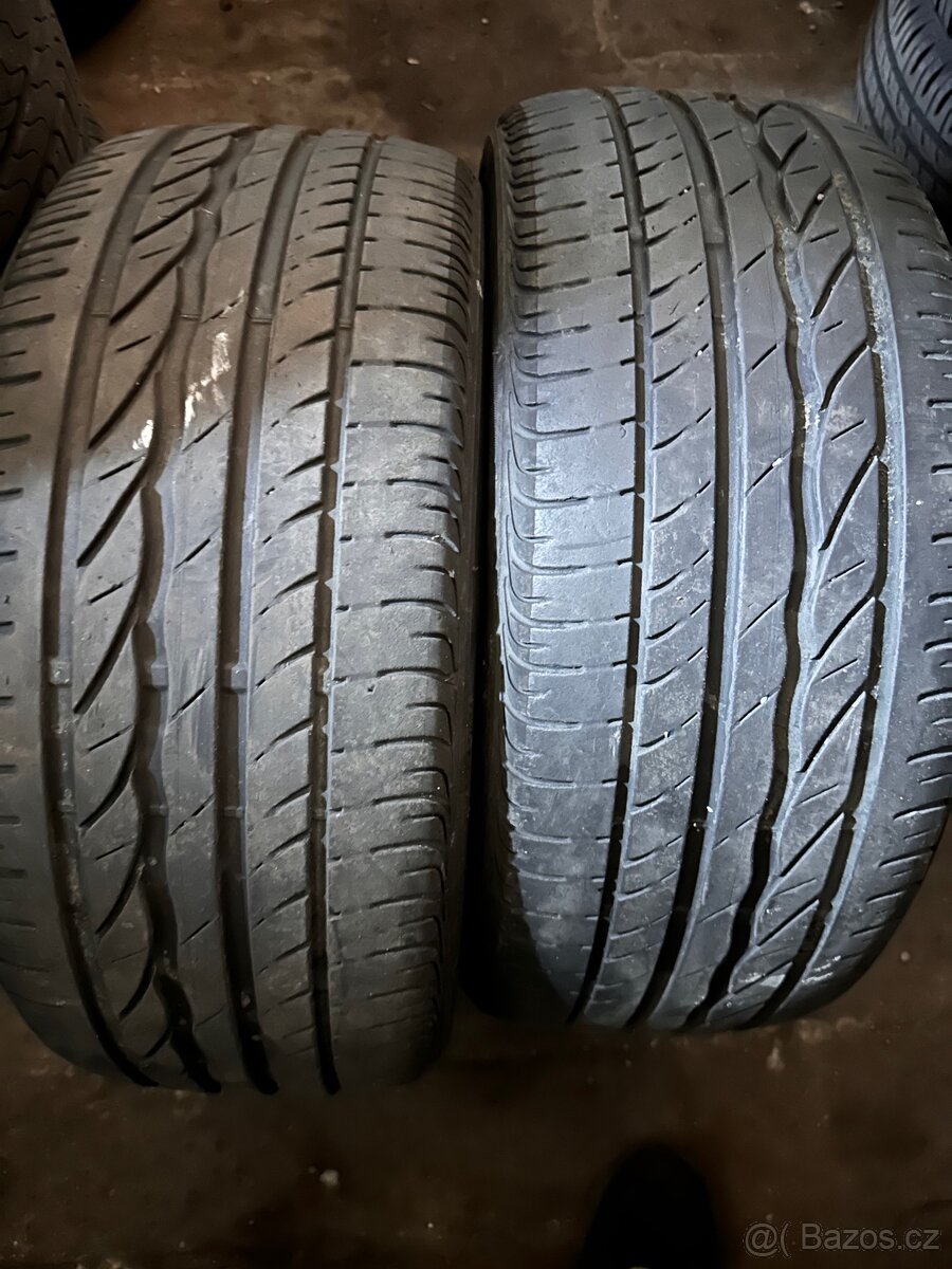 Dva kusy letních pneu 215/45R16 Bridgestone