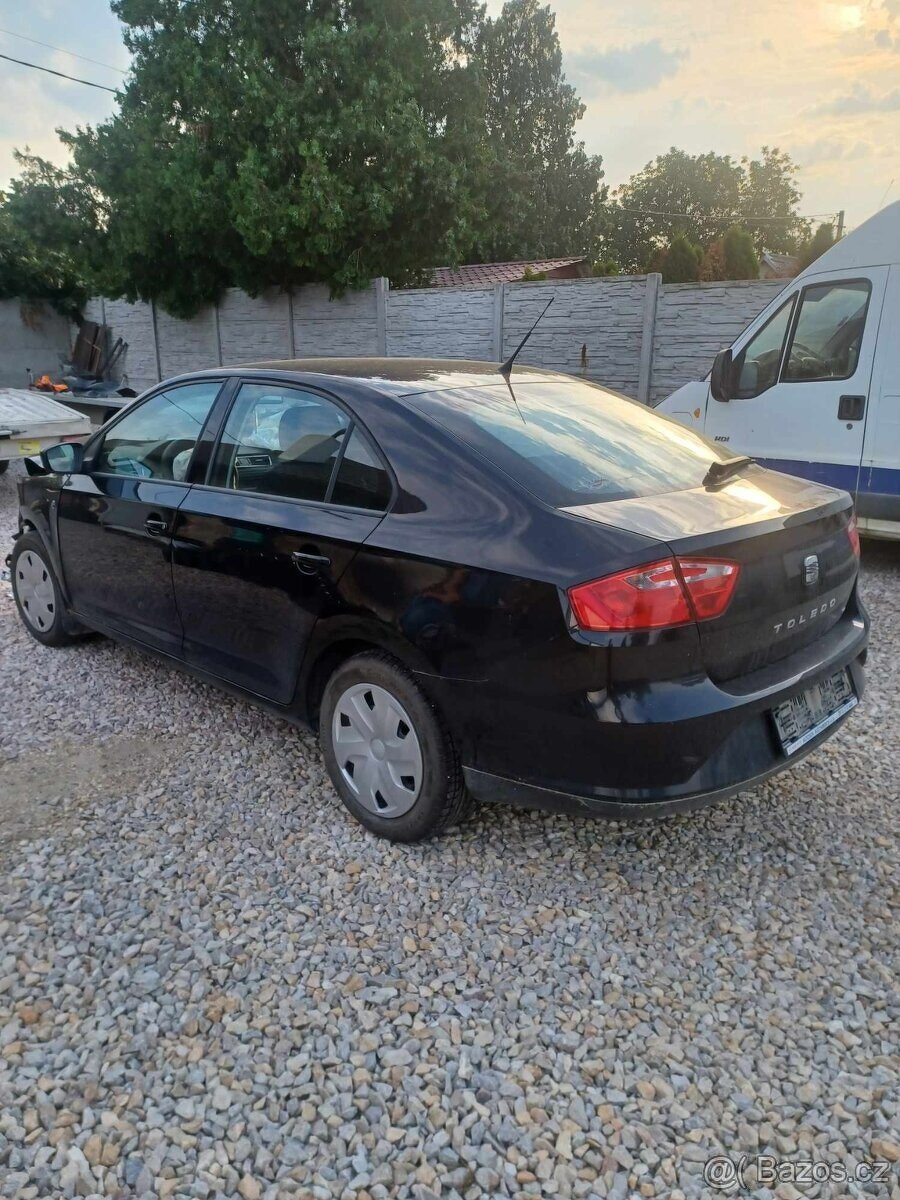 Rozpredam Seat Toledo 1.2Tsi 77kw CBZ 2014