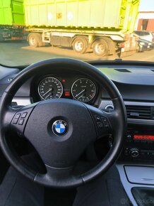 Bmw 320i e91 - 10