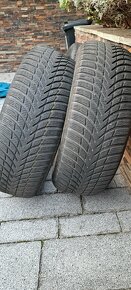 Zimní pneu 235/55 R19 NOKIAN. 60% vzorek. 1 sezóna. - 10