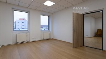 Pronájem komerčních prostor 170m2, ul. Rudolfovská - České B - 10