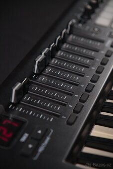 Midi klávesy Novation Launchkey 61 MK.2 - 10