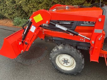 Japonský malotraktor Kubota GL241 s čelním nakladačem - 10